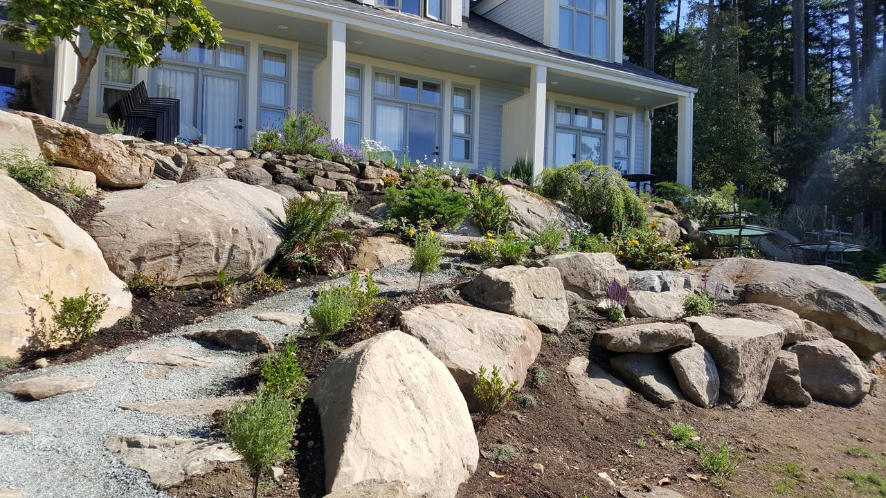 Woodstone Manor Inc. Hotel Sturdies Bay Exterior photo