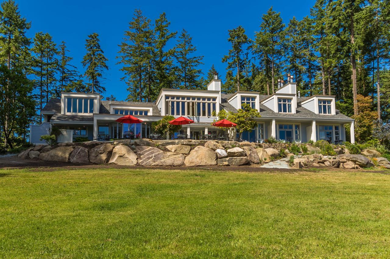 Woodstone Manor Inc. Hotel Sturdies Bay Exterior photo